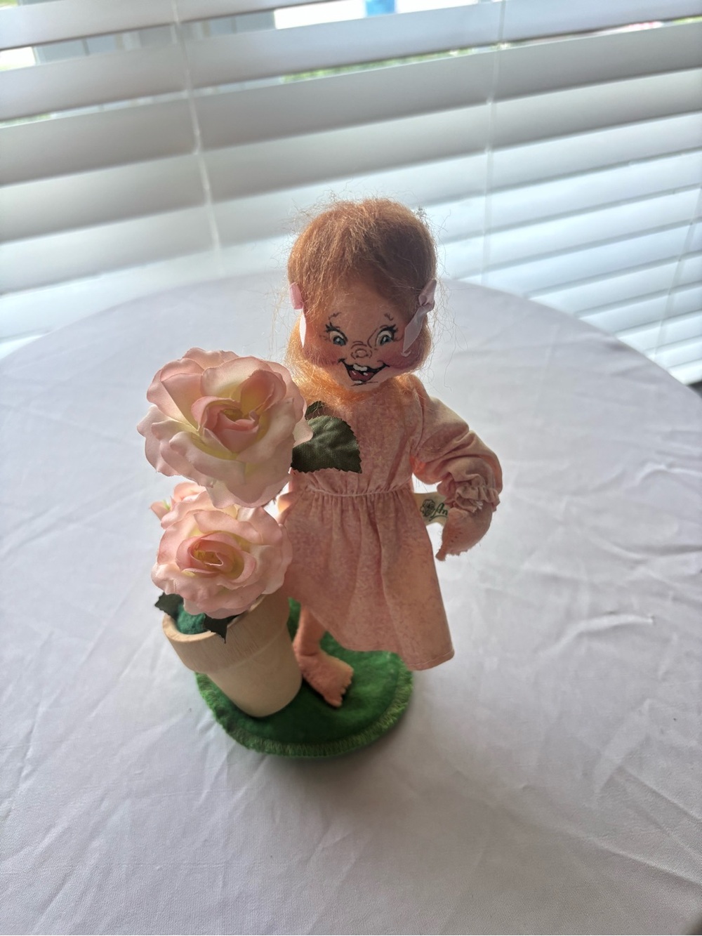 Vintage Annalee Mobilitee Doll Girl with Pink Roses In Flower Pot 7"